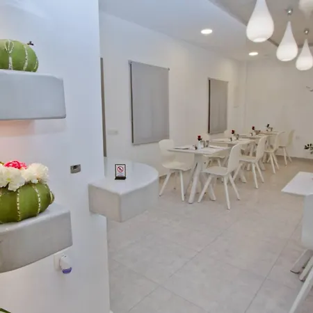 Nemesis Aparthotel Fira (Santorini)