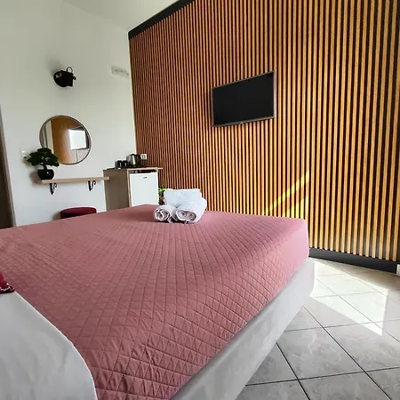 Nemesis מלון דירות סנטוריני