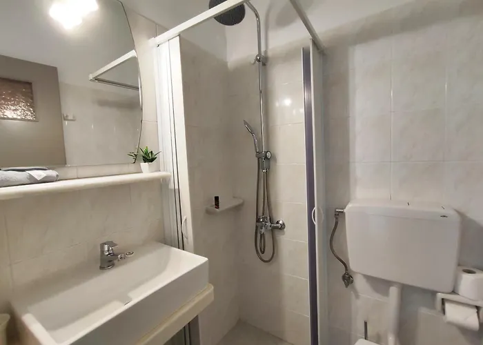 Nemesis Apartmanhotel 4*