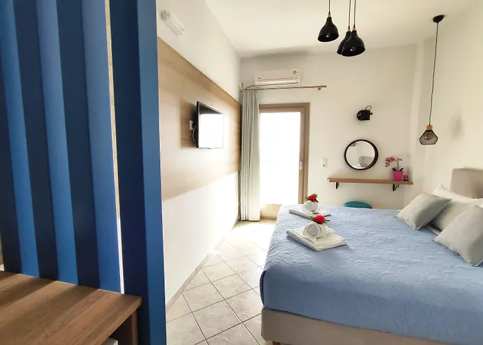 Nemesis Apartmanhotel Fíra