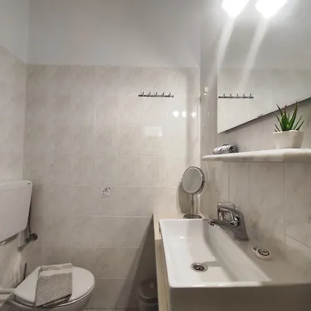 Nemesis Aparthotel 2*