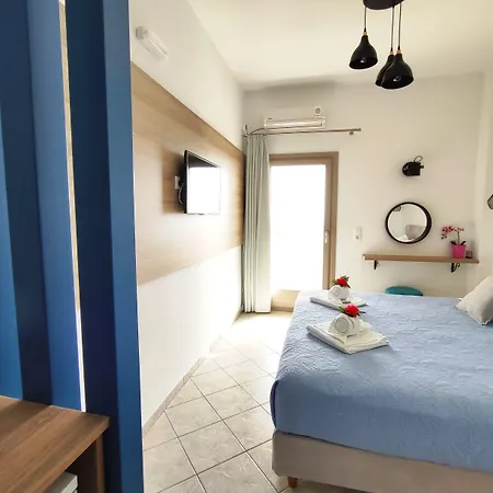 Nemesis Apartahotel Fira (Santorini)