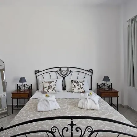 Aparthotel Nemesis
