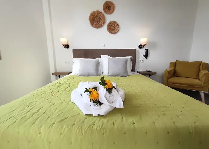 نيميسيس 4* ثيرا