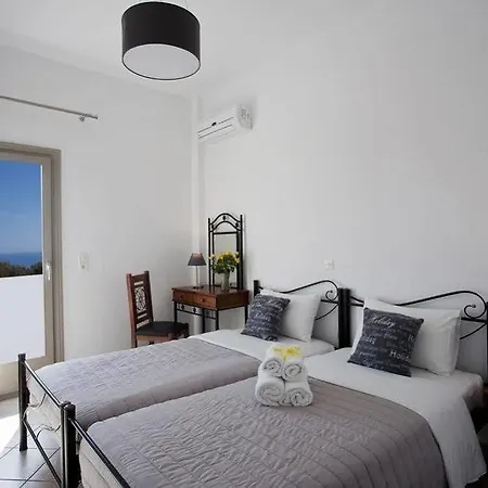 νέμεσις Ξενοδοχείο με διαμερίσματα Φηρά