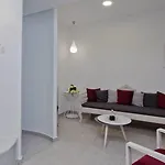 شقة فندقية نيميسيس ثيرا