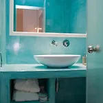 نيميسيس 4*