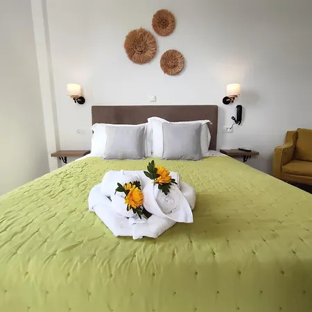 Nemesis 4* Fira (Santorini)