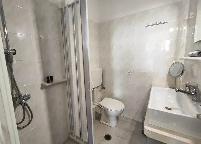 Aparthotel Nemesis Fira (Santorini)