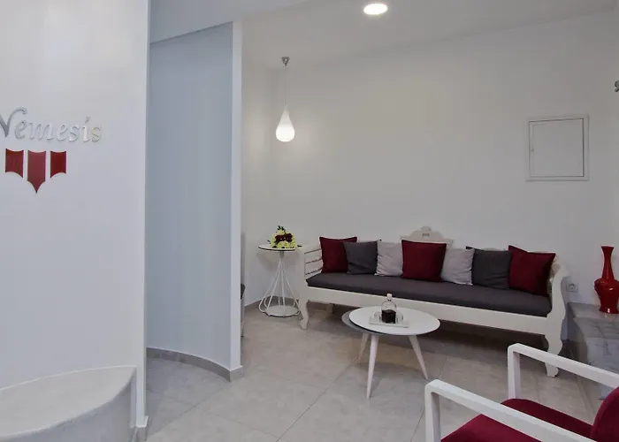 Aparthotel Nemesis Fira (Santorini)